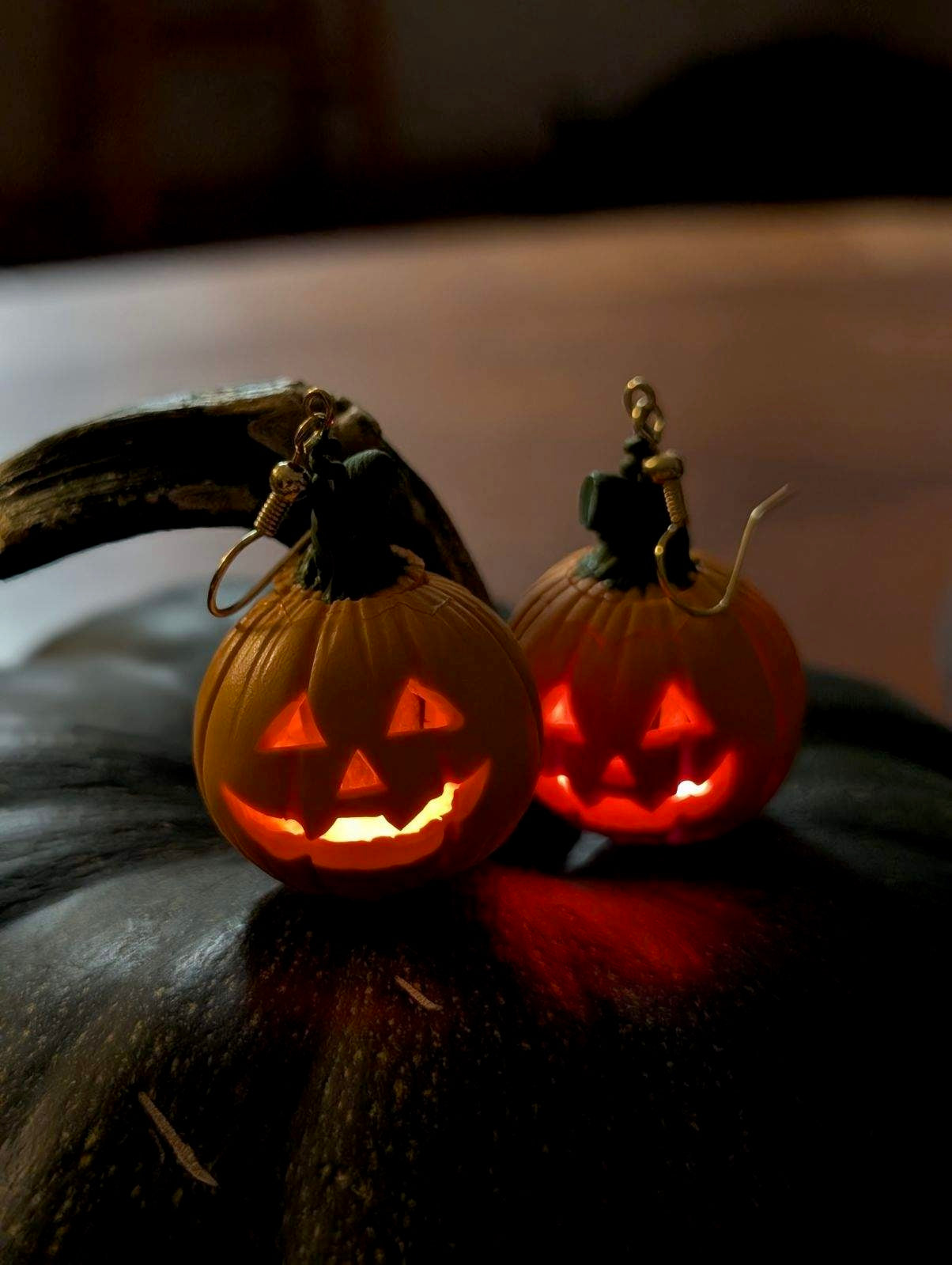 Large Light Up Jack-O'-Lanterns